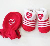 Concorde Baby Shop-sk-crg02-baby-socks-mitten-carter-girl-love-mommy-35000.jpg