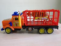 Perlengkapan Bayi,Baju,Popok,Bedong,Grita,Slabber,Perlak,Tas Bayi,Handuk-truck-animal-forever-merah.jpg