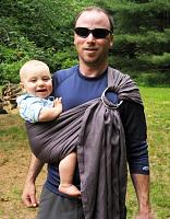 Gendongan Baby sling ring Cozyland, dijamin nyaman dan gaya , cekitout-dad-sling.jpg