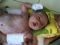 Dede Dzaky nya udah mulai ngoceh, padahal usia belum genap 2 bulan :-D-img-20140816-01064.jpg